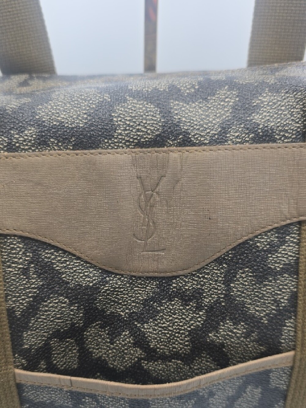 Yves Saint Laurent Vintage Tan & Gray Giraffe Patterned Large Weekender (EUC)🦒✨ - Picture 8 of 15